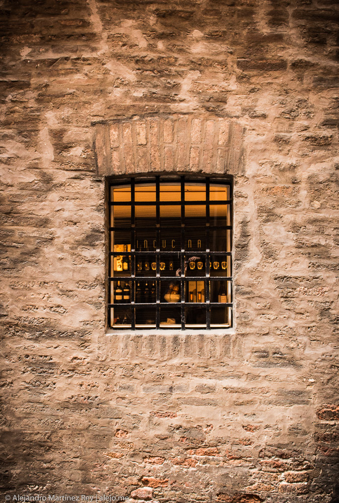 Bologna Strade Centro Finestra